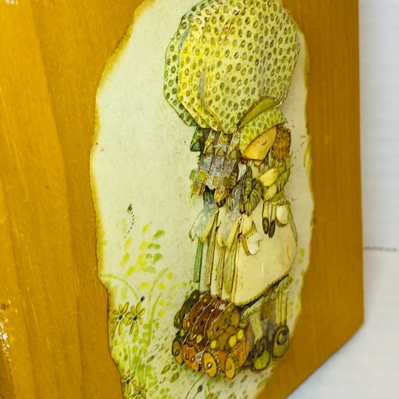 2 Vintage Handmade 3D Doll Cut Outs Layered on Wooden Plaques 1975 - Picture 6 of 9